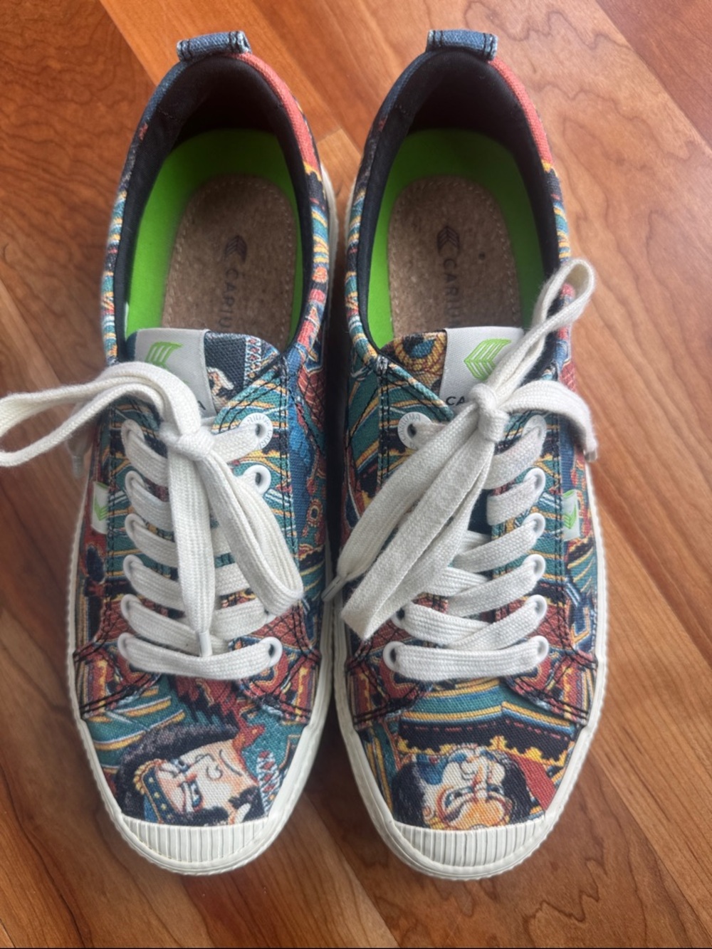 Cariuma Art Edition Hokusai Warrior Print Canvas  Unisex Sneakers